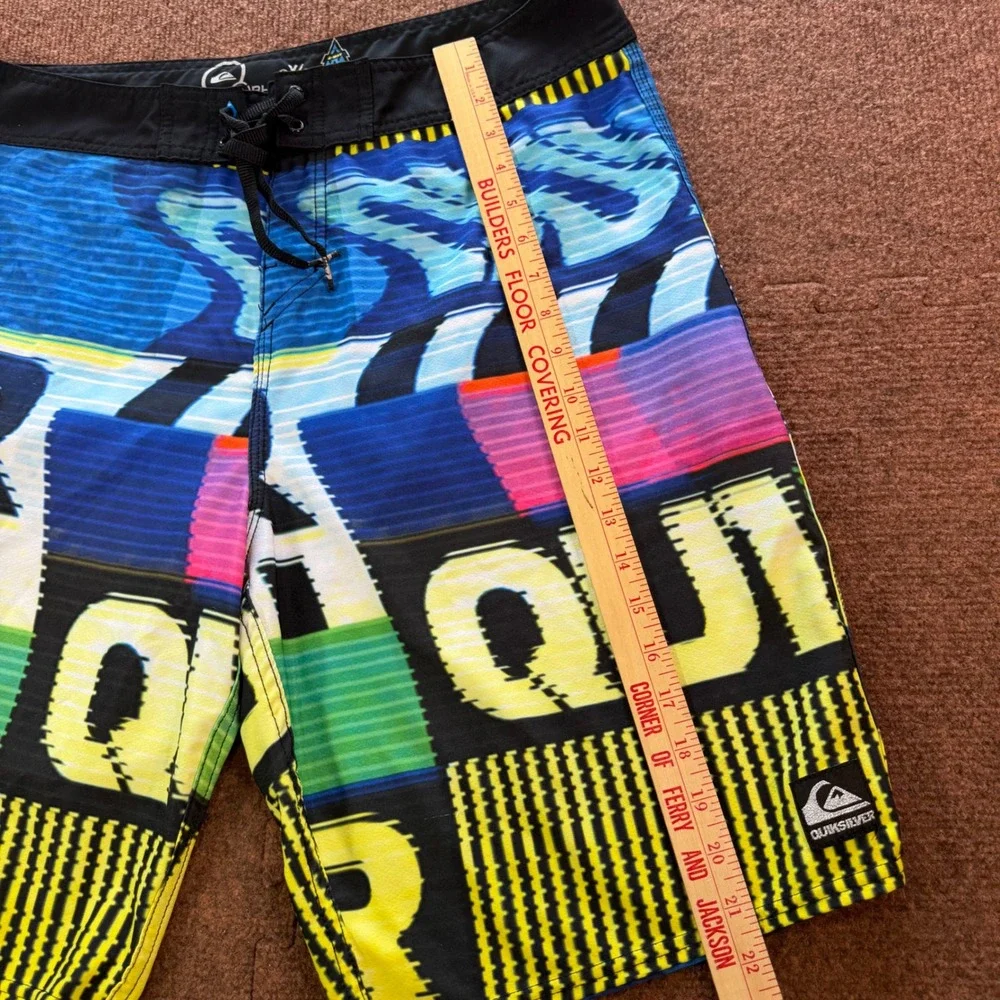 Quiksilver Cypher Series Board Shorts Mens 36 Multi Color Glitch 4-Way Stretch